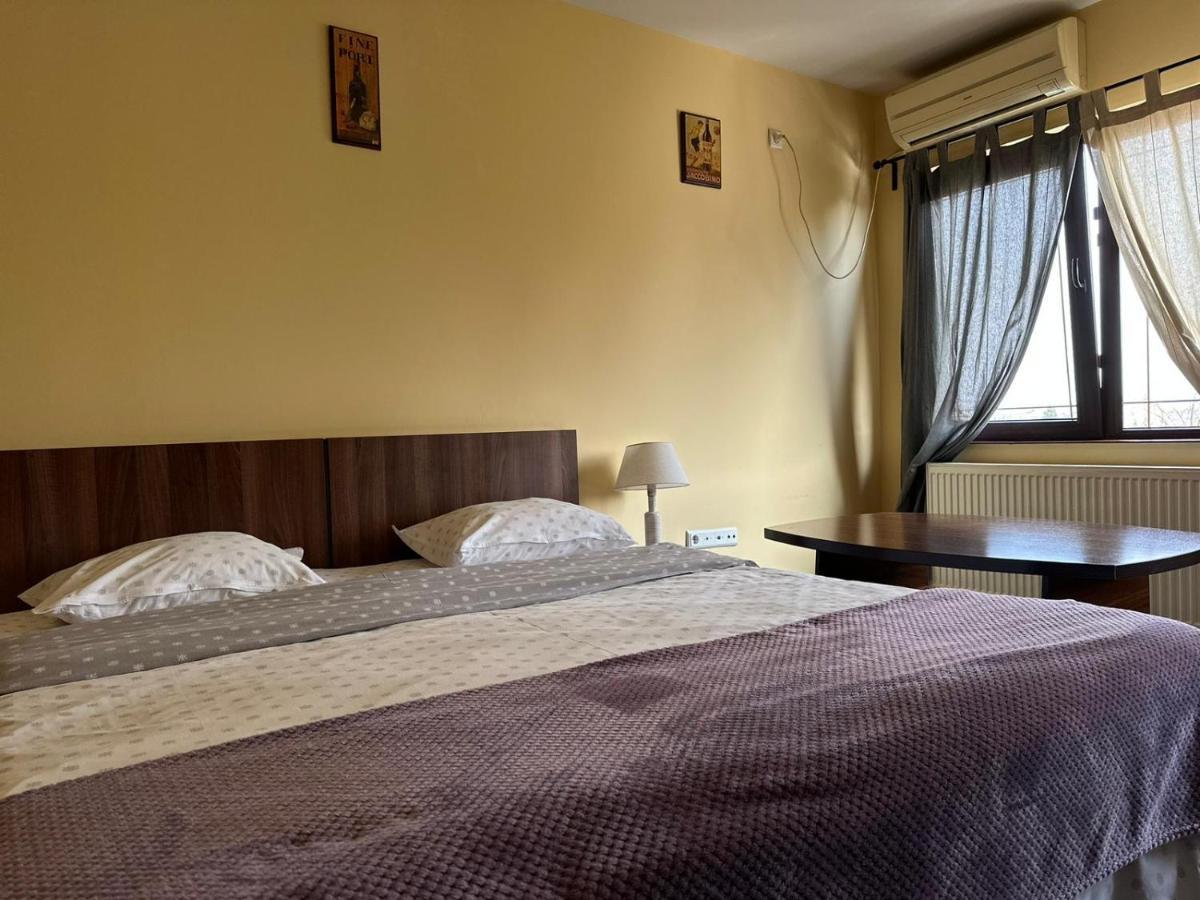 Appartamento La O Barfa Ploieşti Esterno foto